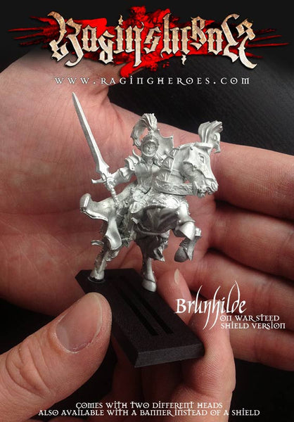 Brunhilde à Cheval avec Bouclier